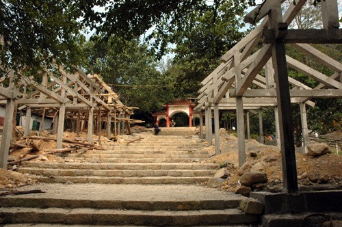 Uông Bí - Quảng Ninh: Một doanh nghiệp "băm nát" Yên Tử ảnh 1 Uông Bí - Quảng Ninh: Một doanh nghiệp "băm nát" Yên Tử ảnh 1