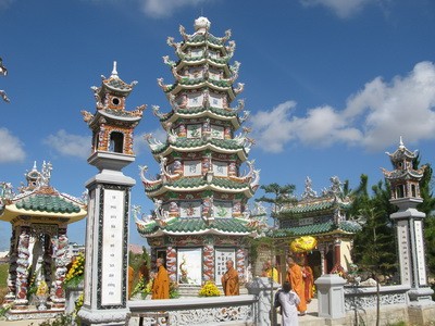 Lâm Đồng: Lễ Đại tường & khánh tạ bảo tháp cố đại lão HT. Thích Từ Mãn ảnh 23 24 .jpg