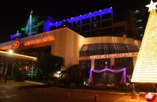 Khách sạn Laos Plaza trang trí đón Năm mới Khách sạn Laos Plaza trang trí đón Năm mới