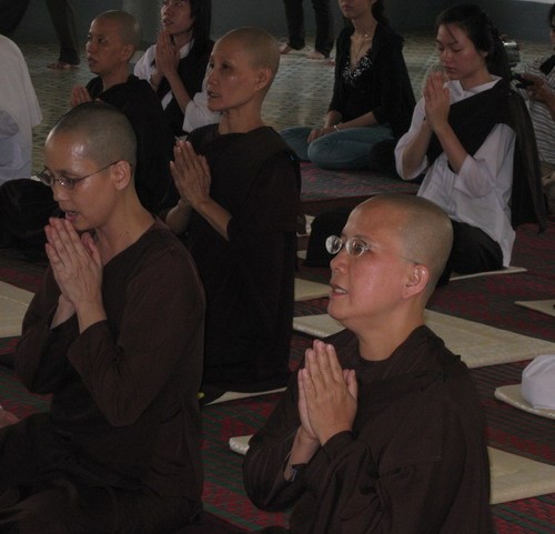 nguoi nu 2.jpg