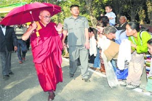 Đức Dalai Lama sẽ dạy môn khoa học cho Tăng Ni trong các tu viện Phật giáo ảnh 1 khoahoc.jpg