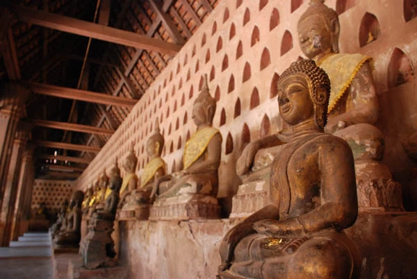 Sisaket – Ngôi chùa gần bảy nghìn tượng Phật ảnh 2