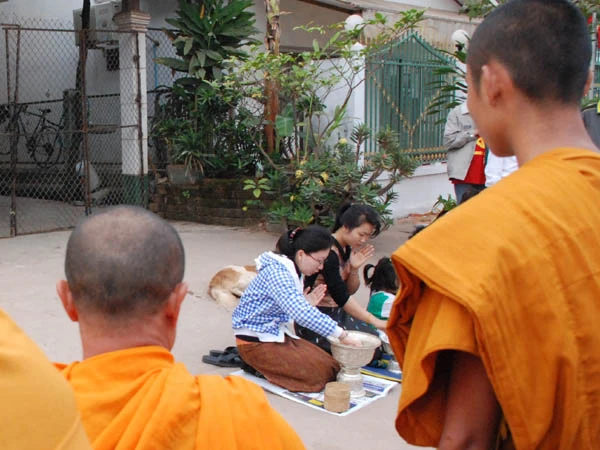 Phật giáo và đời sống người dân Lào ảnh 4