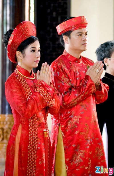 Thúy Nga làm đám hỏi nơi cửa thiền