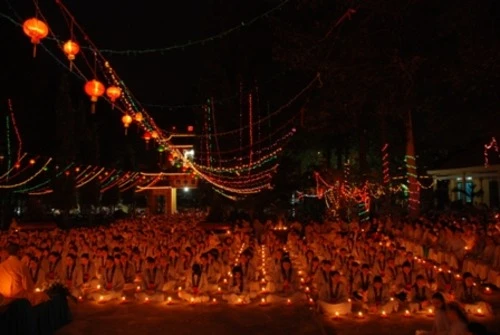 Đồng Nai: Sắc màu Hoa đăng nhân lễ vía Đức Phật A Di Đà tại chùa Phước Viên ảnh 13