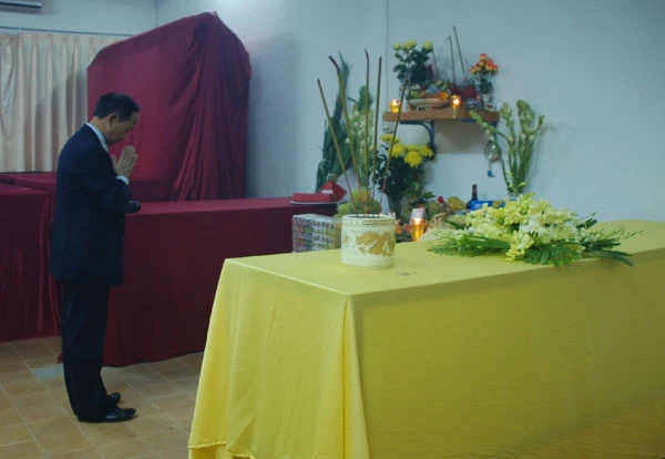 Trang nghiêm lễ hoàn táng vua Lê Dụ Tông ảnh 5 Trang nghiêm lễ hoàn táng vua Lê Dụ Tông ảnh 5