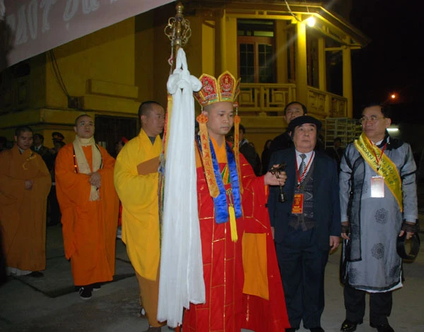 Trang nghiêm lễ hoàn táng vua Lê Dụ Tông ảnh 13 Trang nghiêm lễ hoàn táng vua Lê Dụ Tông ảnh 13