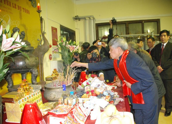 Trang nghiêm lễ hoàn táng vua Lê Dụ Tông ảnh 18