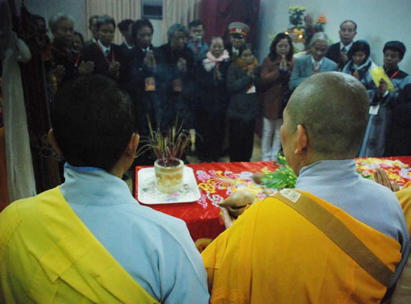 Trang nghiêm lễ hoàn táng vua Lê Dụ Tông ảnh 26