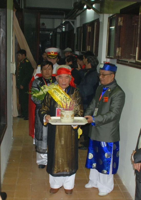 Trang nghiêm lễ hoàn táng vua Lê Dụ Tông ảnh 31