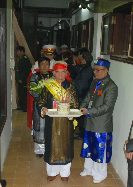 Trang nghiêm lễ hoàn táng vua Lê Dụ Tông ảnh 31 Trang nghiêm lễ hoàn táng vua Lê Dụ Tông ảnh 31