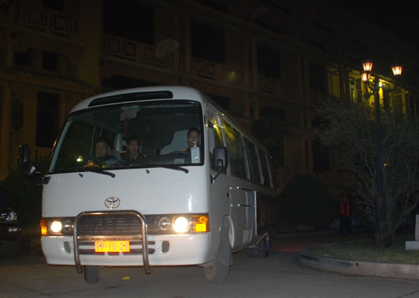 Trang nghiêm lễ hoàn táng vua Lê Dụ Tông ảnh 42