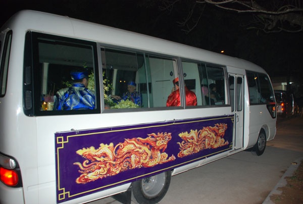 Trang nghiêm lễ hoàn táng vua Lê Dụ Tông ảnh 43