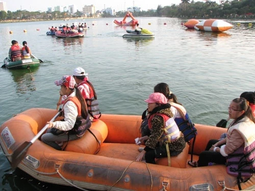 Nhiều hoạt động mới trong Hội hoa xuân ảnh 1