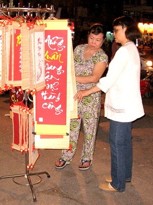 'Anh đồ ơi, viết cho em câu này nhé...' ảnh 6 Mô tả ảnh.