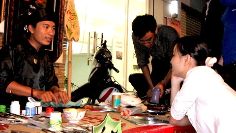 "Anh đồ" ơi, viết cho em câu này nhé!