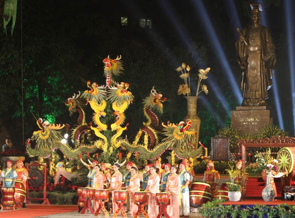 Tưng bừng khai hội phố hoa ảnh 4