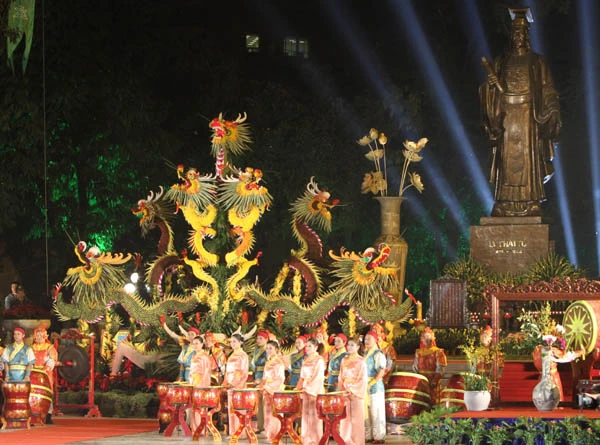 Tưng bừng khai hội phố hoa ảnh 4