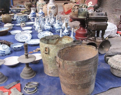 Đi chợ đồ cổ ngày giáp Tết ảnh 3