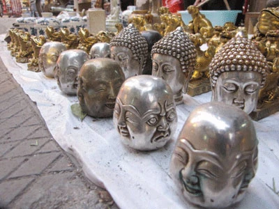 Đi chợ đồ cổ ngày giáp Tết ảnh 6