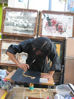 Nhộn nhịp phố ông đồ Sài Gòn