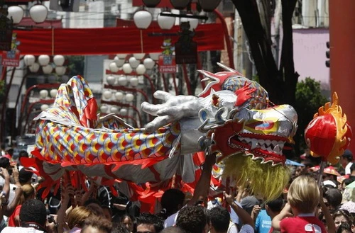 Sao Paulo cũng tổ chức lễ hội mừng năm mới Canh Dần ngày 7-2. Brazil có khoảng 200.000 người gốc Trung Quốc sinh sống - Ảnh: Reuters