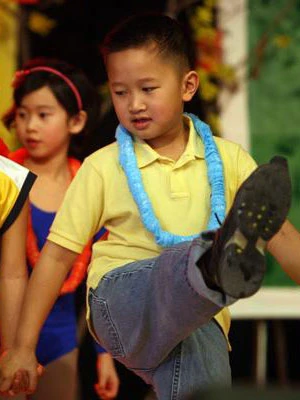 Trẻ em người Việt đón Tết ở nước ngoài ảnh 6