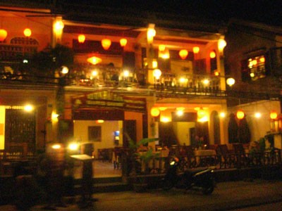 Hội An huyền ảo đèn lồng ngày giáp Tết ảnh 7 Hội An huyền ảo đèn lồng ngày giáp Tết ảnh 7