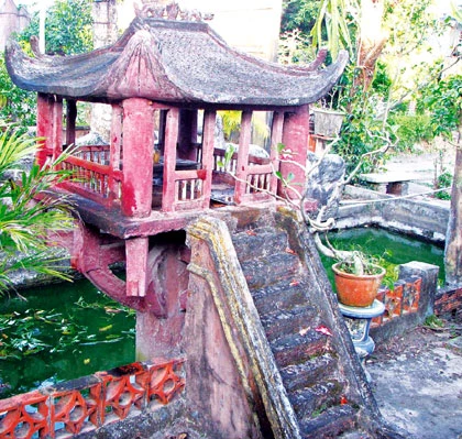 Phiên bản khác của chùa Một Cột ở tỉnh Long An.