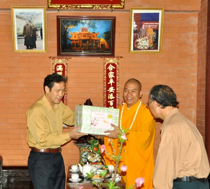 Ban Đại diện Phật giáo Lạng Sơn chúc Tết UBND tỉnh ảnh 13 Ban Đại diện Phật giáo Lạng Sơn chúc Tết UBND tỉnh ảnh 13