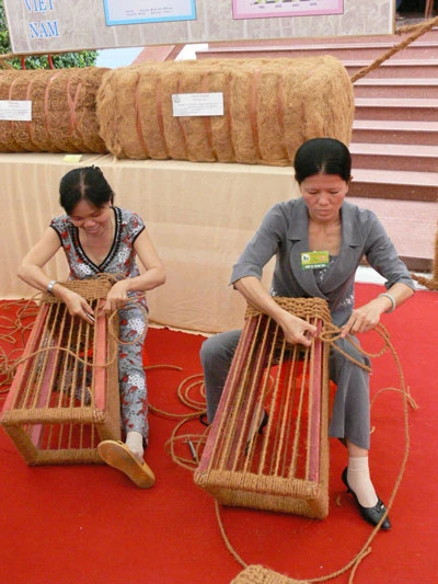 Phóng sự ảnh: Độc đáo hàng thủ công mỹ nghệ từ dừa ảnh 3