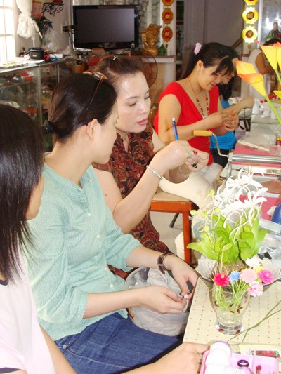 Những bông hoa từ đất ảnh 4