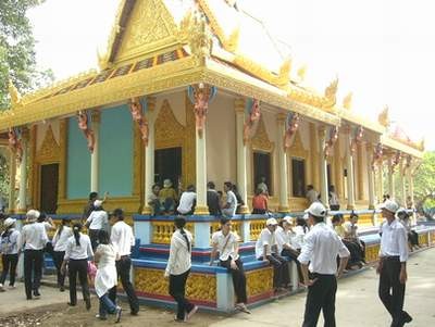 Cổ tự giữa miệt vườn ảnh 2