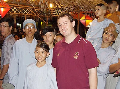 Tết Ta trong mắt Tây ảnh 1