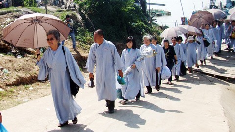 Mùa xuân hành hương qua những ngôi chùa Việt