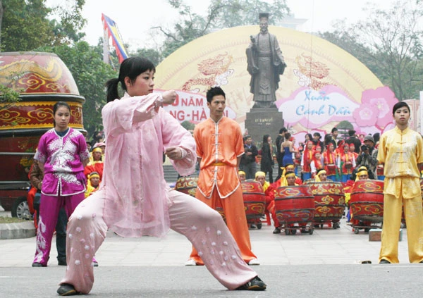 Rộn rã khai hội xuân Thăng Long - Hà Nội ảnh 8