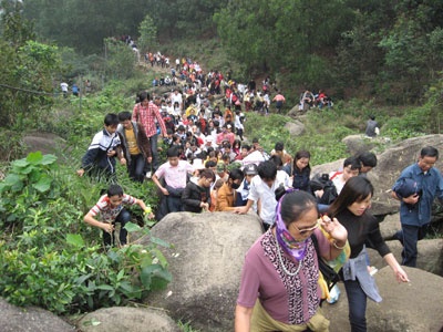 Nghẹt thở đi lễ chùa đầu năm ảnh 2 Nghẹt thở đi lễ chùa đầu năm ảnh 2