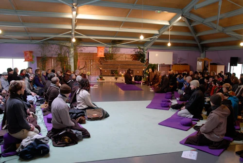 43. Mung 3 Tet tai Xom Moi.jpg