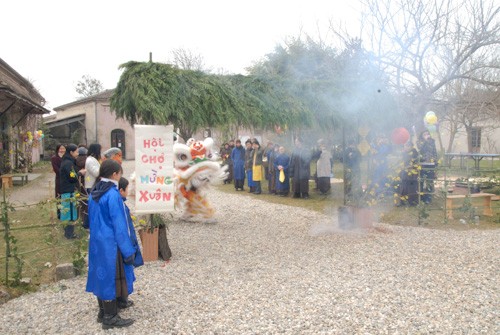 46. Khai mac hoi cho Xuan.jpg