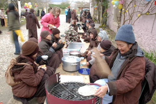 50. Quan che ba Ba.jpg