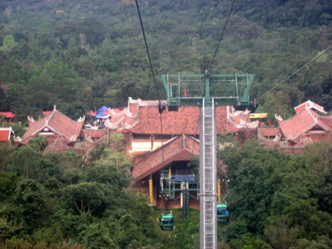 Cáp treo Yên Tử - Ảnh: Thuvienhoasen