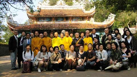 Cung nghinh tranh cổ 400 năm do chùa Nhật tặng ảnh 3 Mô tả ảnh.