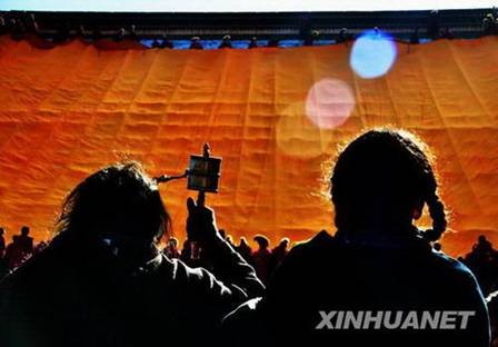 Trung Quốc: Chùa Labrang - Cam Túc tổ chức Pháp hội phơi Phật ảnh 3 lelatma 3.jpg