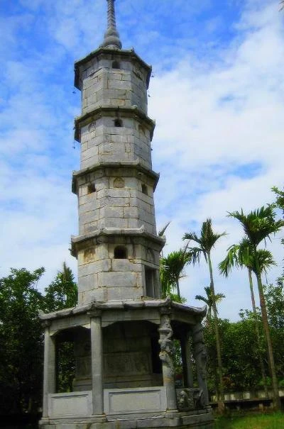 Thăm chùa Bút Tháp đầu xuân ảnh 7