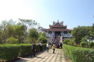 Chính điện Việt Nam Phật Quốc Tự. Chính điện Việt Nam Phật Quốc Tự.