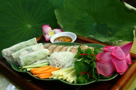 Cơm chay cho ngày đầu tháng ảnh 2 Nem cuốn Ngoại ô