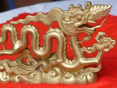 Rồng chào mừng nghìn năm Thăng Long - còn nhiều băn khoăn. Ảnh: N.H