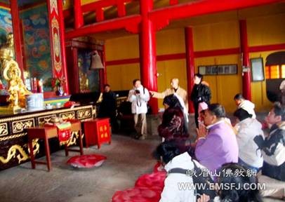 Trung Quốc: Quận chúa Lệ Thiện - Thái Lan, cung tống 53 thánh tượng Bồ Tát Phổ Hiền tôn trí tại núi Nga Mi ảnh 15 quanchua 15.jpg