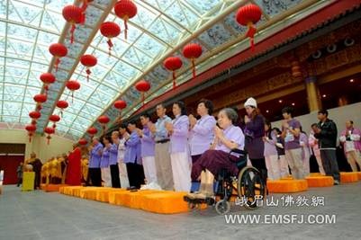 Trung Quốc: Quận chúa Lệ Thiện - Thái Lan, cung tống 53 thánh tượng Bồ Tát Phổ Hiền tôn trí tại núi Nga Mi ảnh 5 quanchua 5.jpg