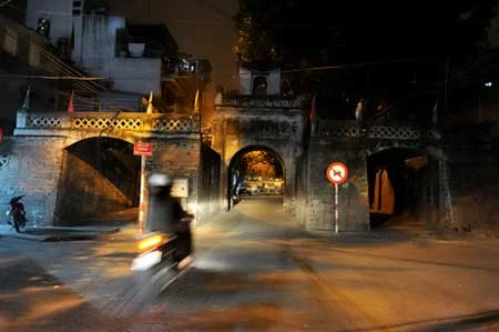 Hà Nội: Lung linh Hà Nội lúc canh khuya ảnh 7